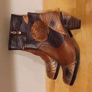 Spring Step L'artiste Leather Floral Booties - Size 5.5/36